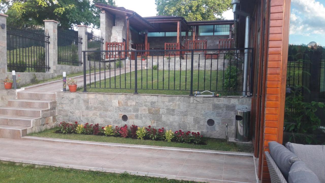Lakata Guest House Zasele Buitenkant foto