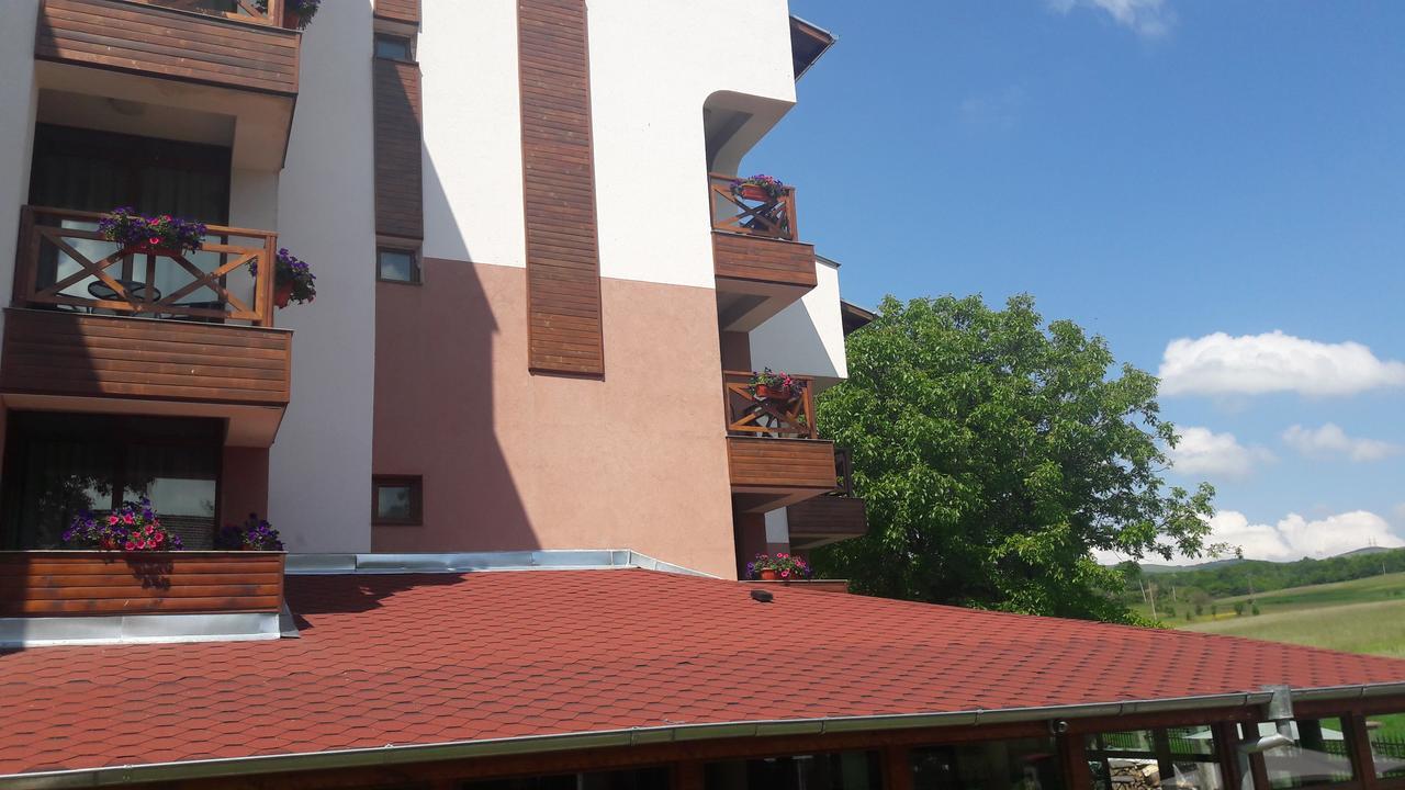 Lakata Guest House Zasele Buitenkant foto