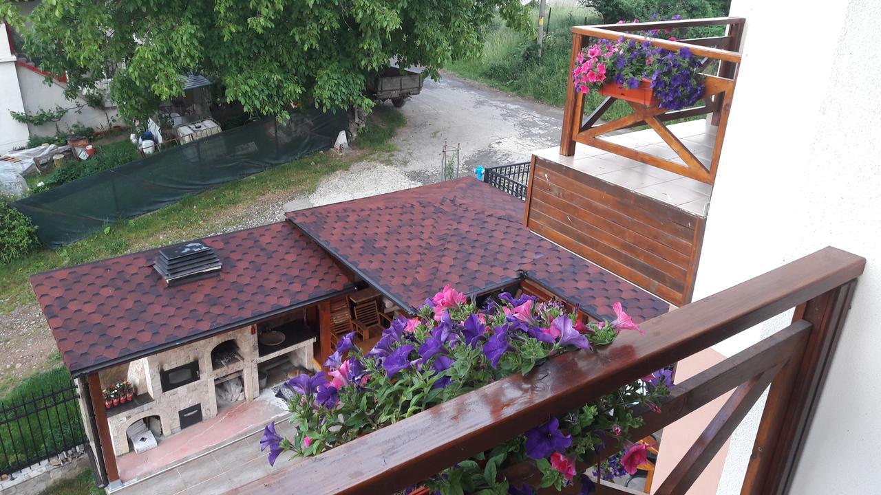 Lakata Guest House Zasele Buitenkant foto